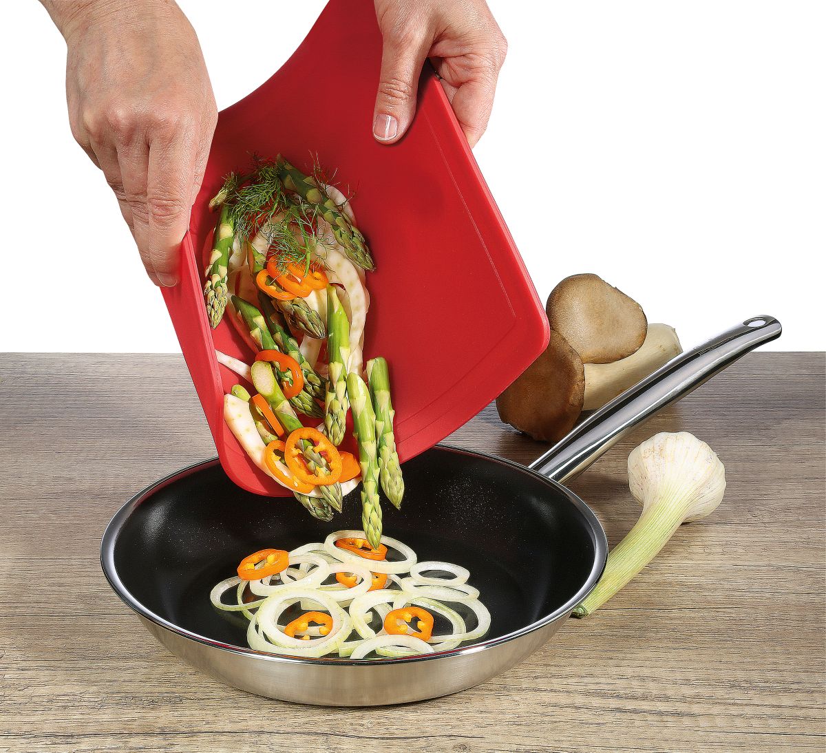 061796 PREMIUM LINE Prkénko 42x27,5 cm červené Zassenhaus (1)